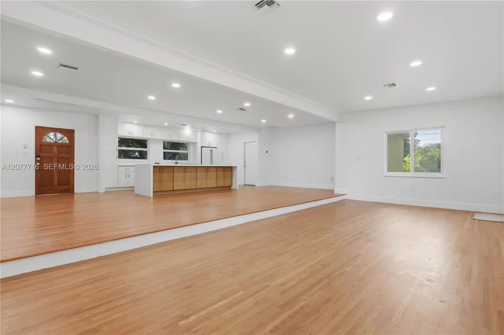 13040 Miami Ave Miami, FL 33168
