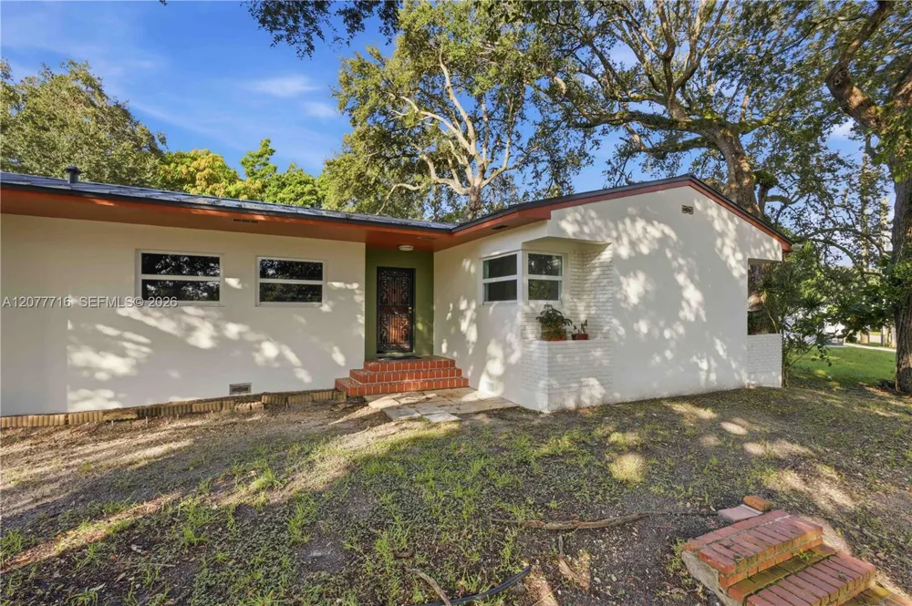 13040 Miami Ave Miami, FL 33168