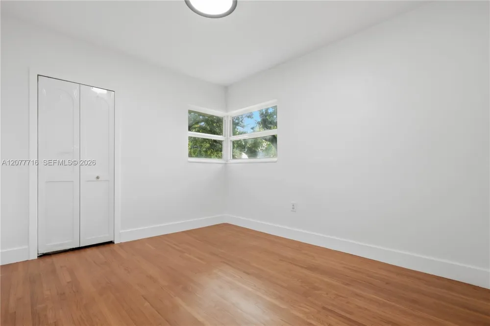 13040 Miami Ave Miami, FL 33168