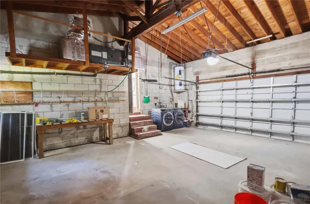 13040 Miami Ave Miami, FL 33168