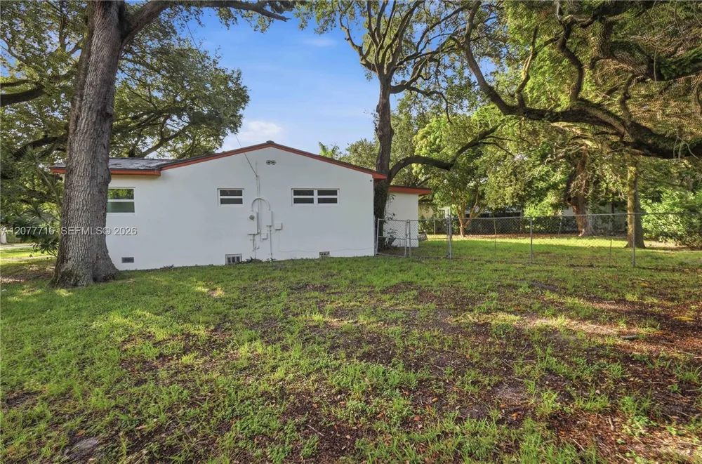 13040 Miami Ave Miami, FL 33168