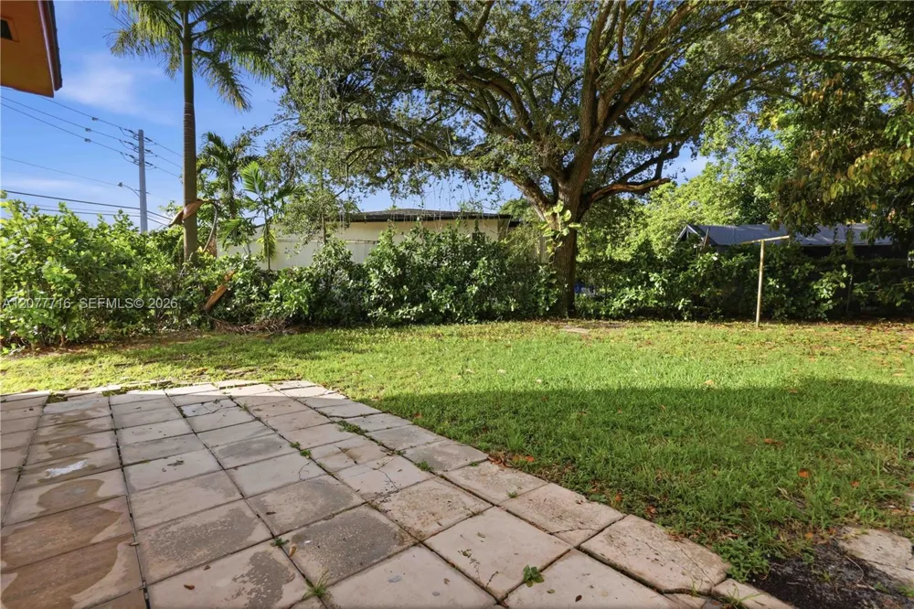 13040 Miami Ave Miami, FL 33168