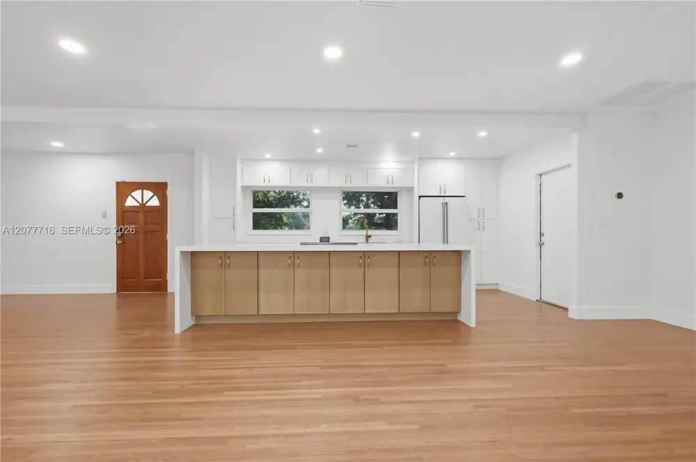 13040 Miami Ave Miami, FL 33168