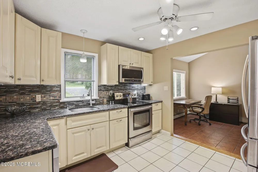 21 Fairway Drive Toms River, NJ 08753