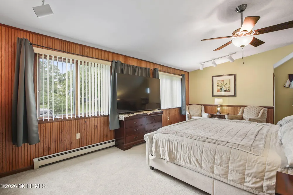 21 Fairway Drive Toms River, NJ 08753