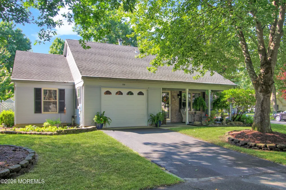 514 Petunia Lane Whiting, NJ 08759