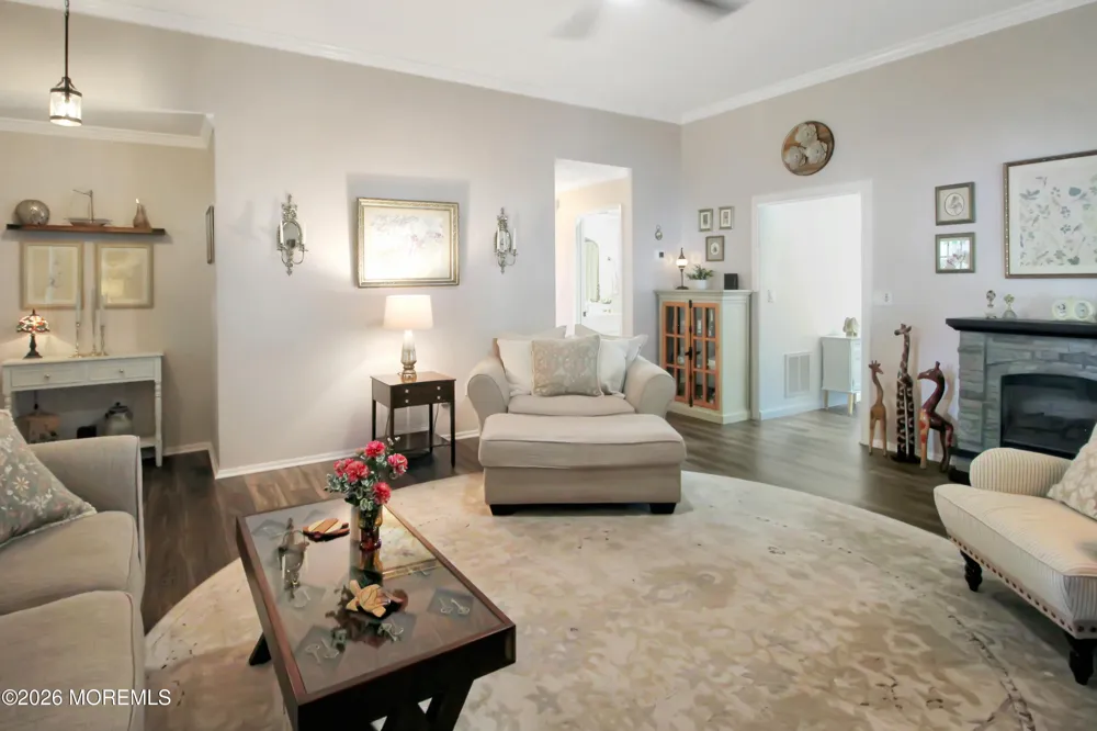 514 Petunia Lane Whiting, NJ 08759