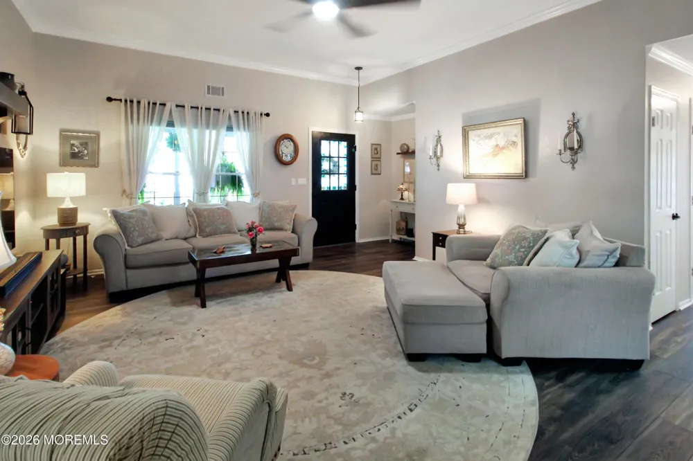 514 Petunia Lane Whiting, NJ 08759