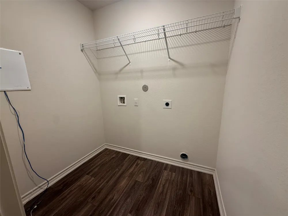 18912 Quiet Range Drive Elgin, TX 78621