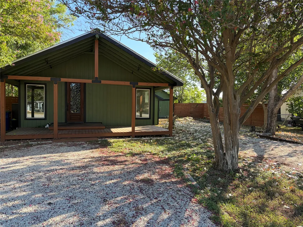 545 W Vaughan Street Bertram, TX 78605