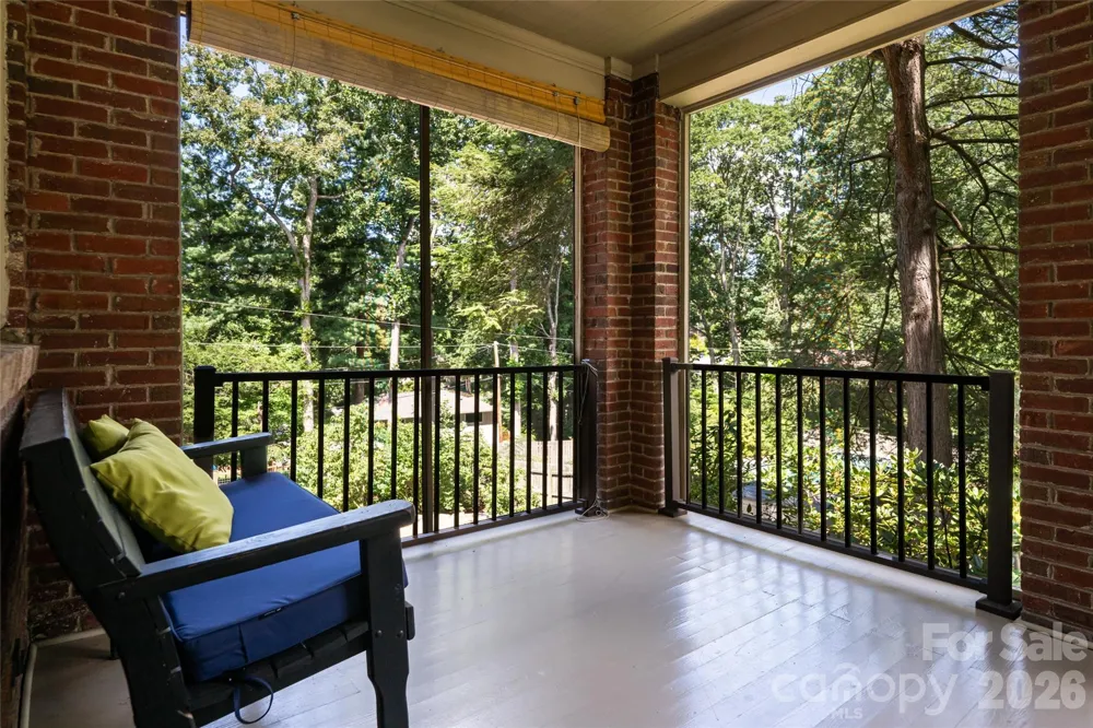 17 Lynwood Road Asheville, NC 28804
