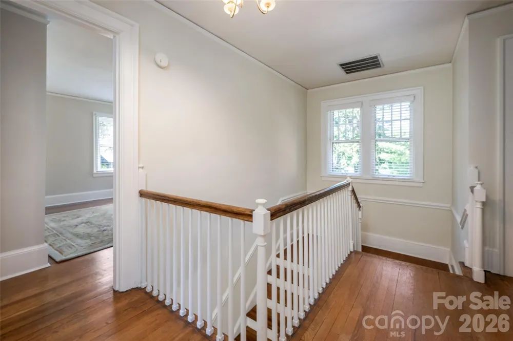 17 Lynwood Road Asheville, NC 28804