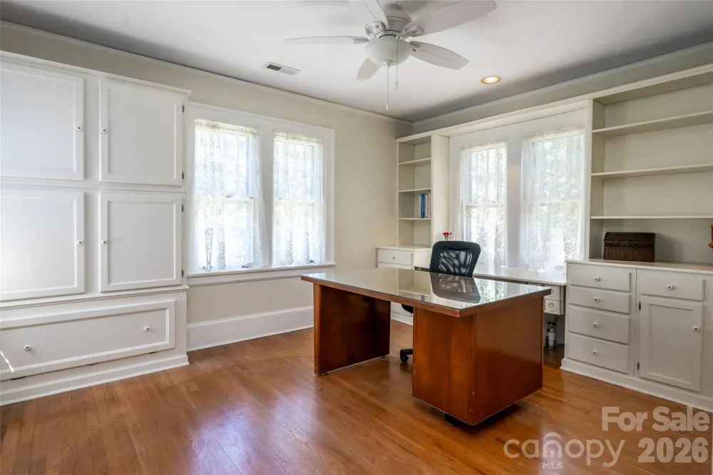 17 Lynwood Road Asheville, NC 28804