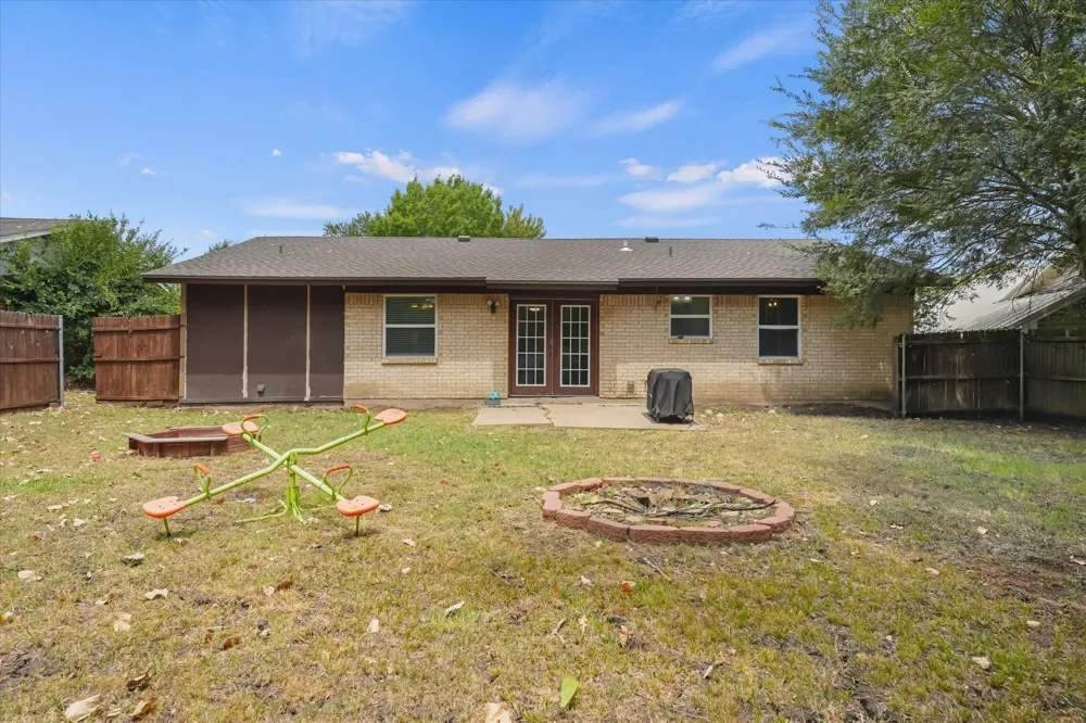 214 E Arkansas Street Sherman, TX 75090