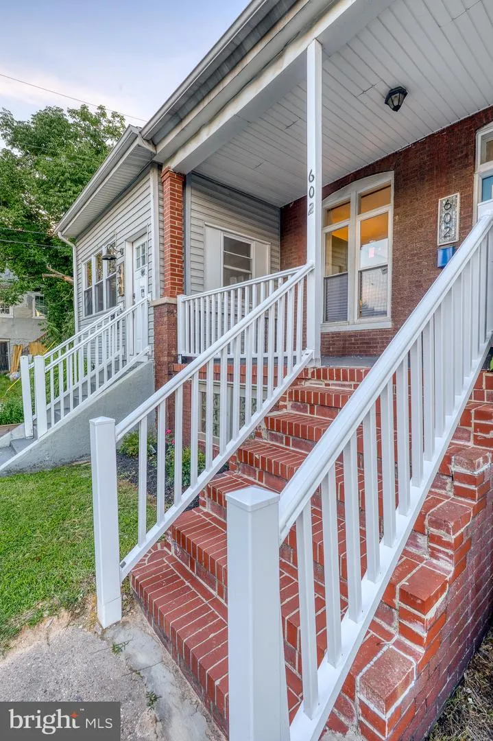 602 E 36TH STREET Baltimore, MD 21218