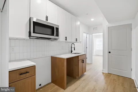 2216 FRANKLIN STREET #2