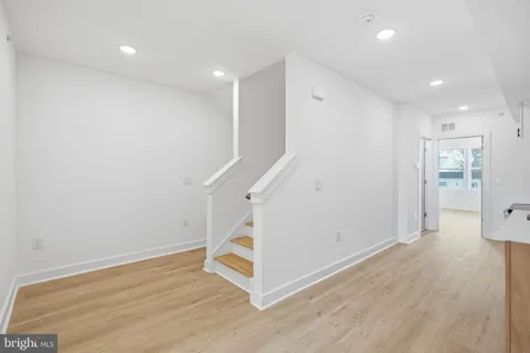 2216 FRANKLIN STREET #3