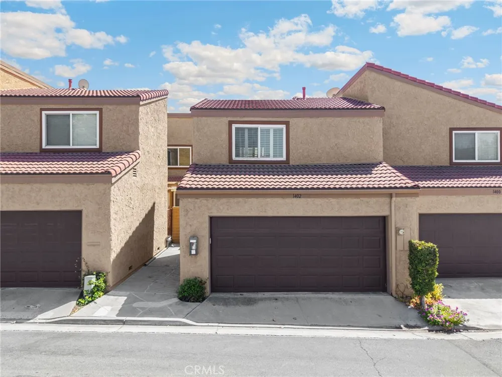 1402 Vista Grande Fullerton, CA 92835