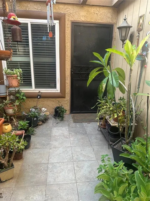 1402 Vista Grande