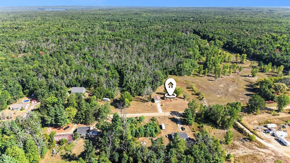 23410 Eisenhower Road Newaygo, MI 49337