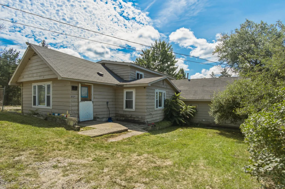 10124 Woodlawn Street St. Helen, MI 48656