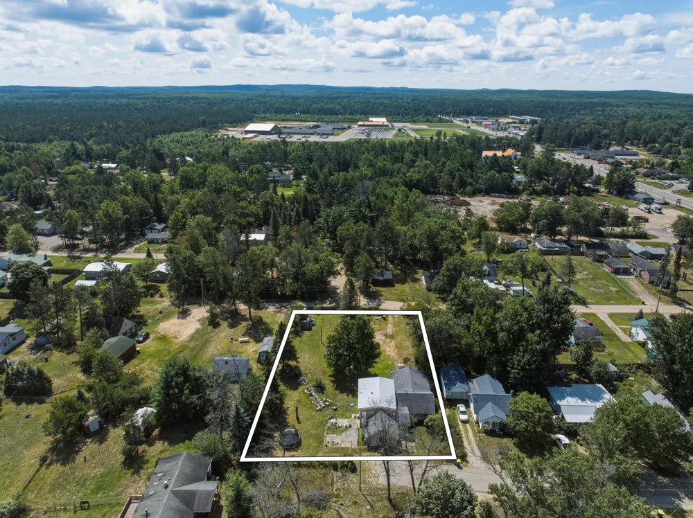 10124 Woodlawn Street St. Helen, MI 48656