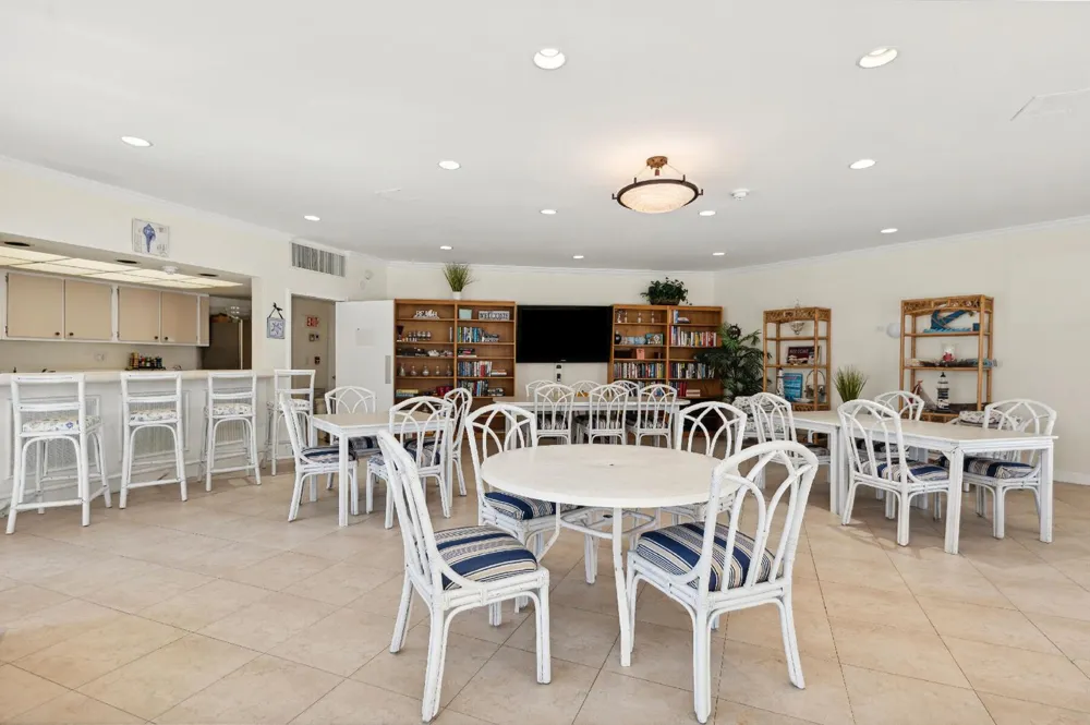 5480 Ocean Drive #B7c Singer Island, FL 33404
