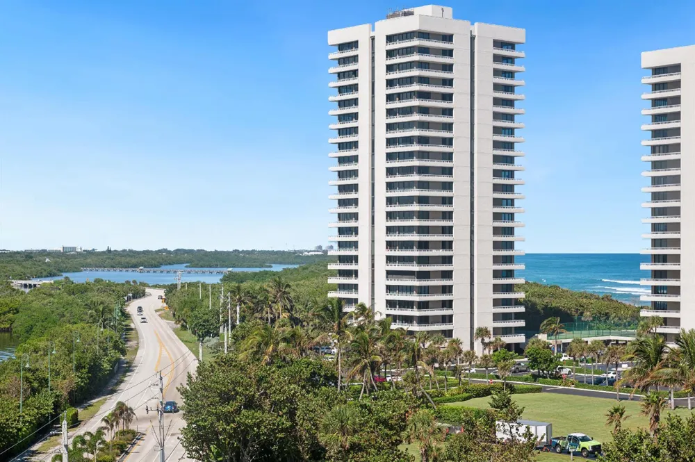 5480 Ocean Drive #B7c Singer Island, FL 33404
