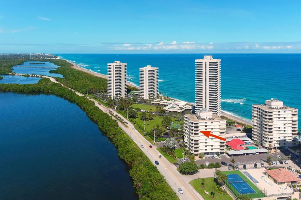5480 Ocean Drive #B7c Singer Island, FL 33404