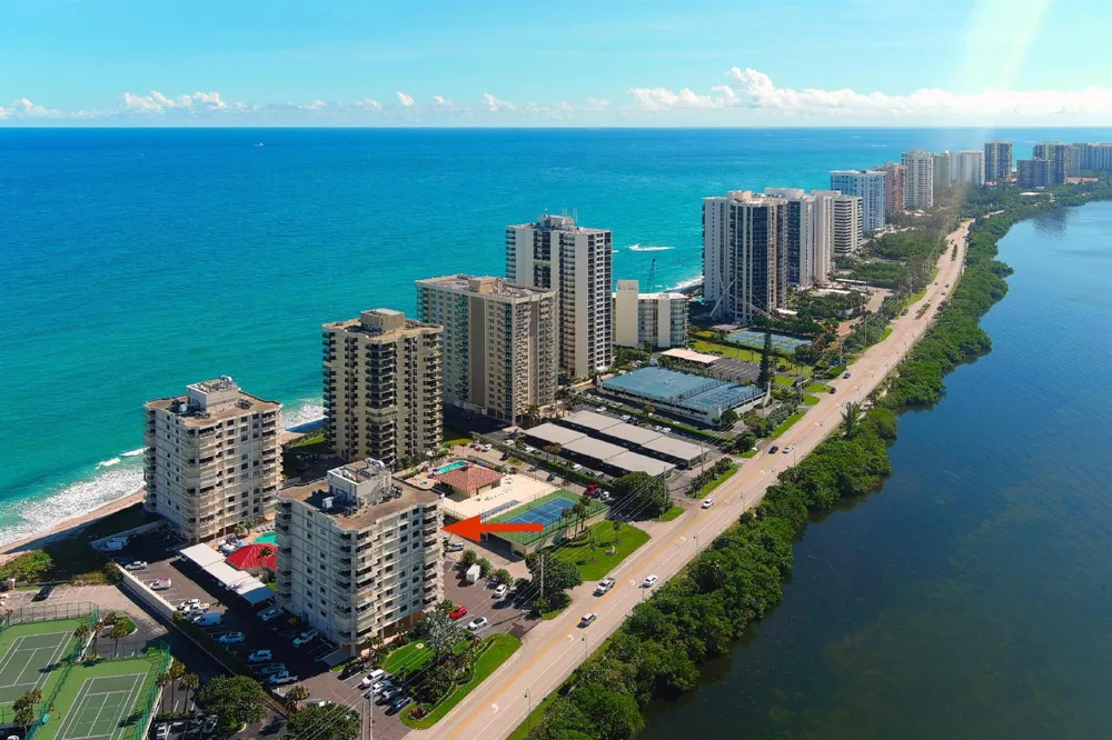 5480 Ocean Drive #B7c Singer Island, FL 33404