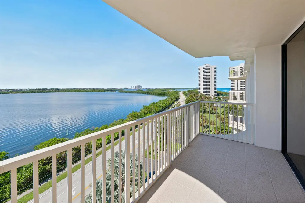 5480 Ocean Drive #B7c Singer Island, FL 33404