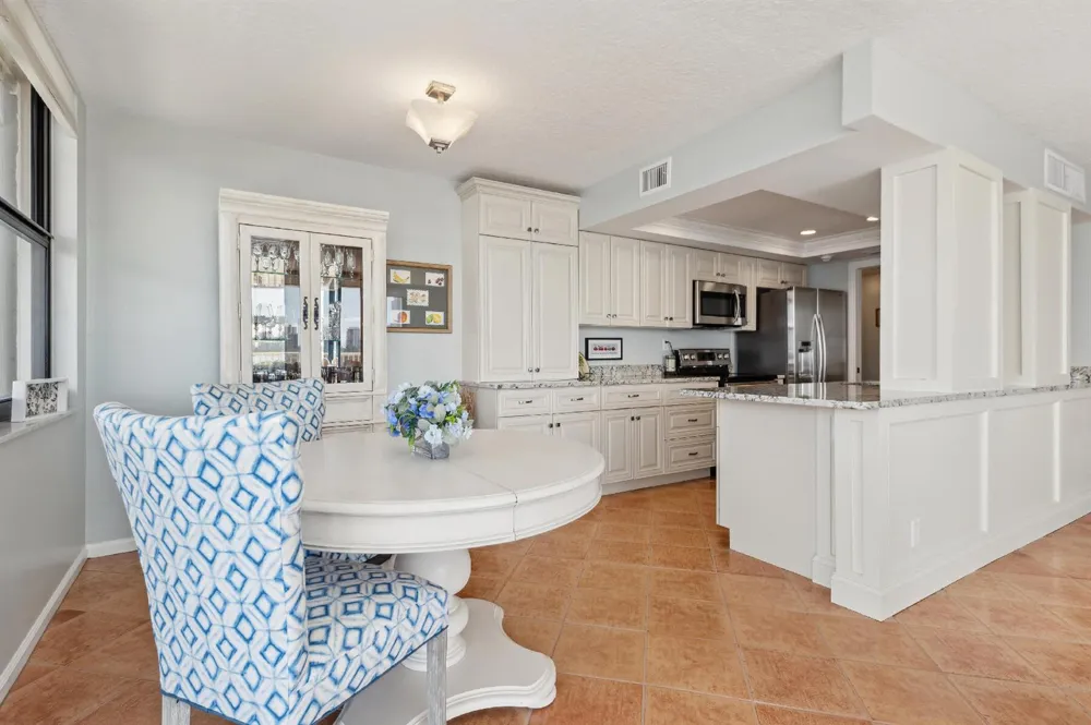 5480 Ocean Drive #B7c Singer Island, FL 33404