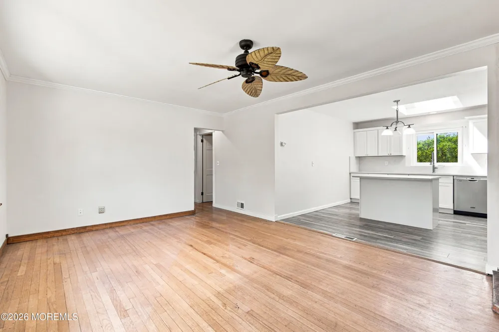 20 Stempler Court Holmdel, NJ 07733