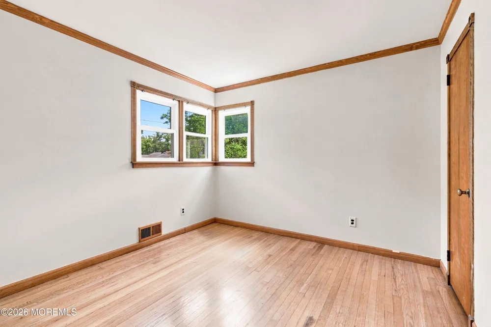20 Stempler Court Holmdel, NJ 07733