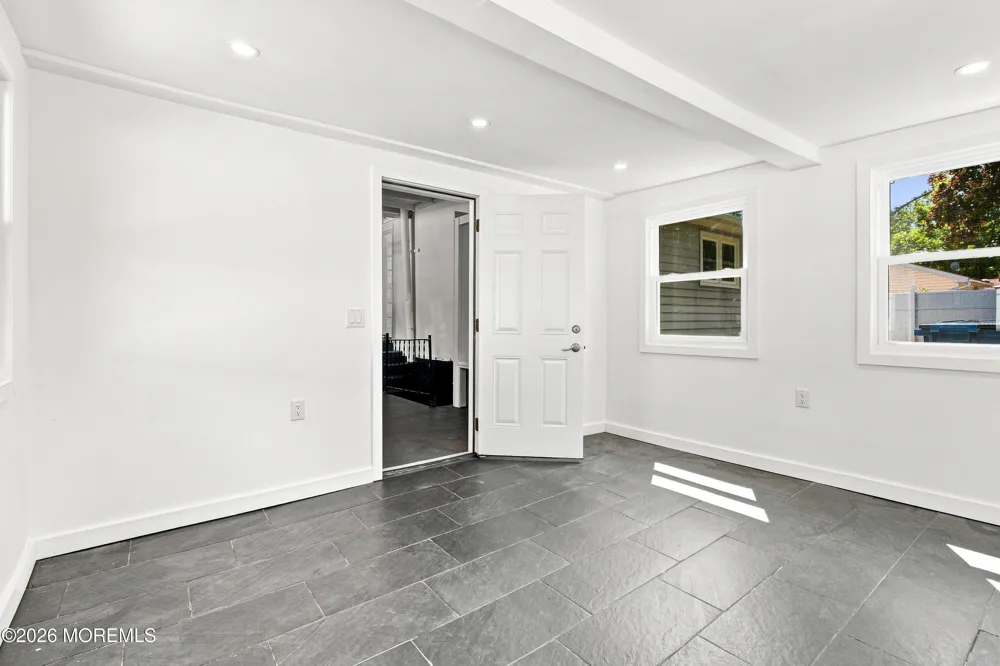 20 Stempler Court Holmdel, NJ 07733