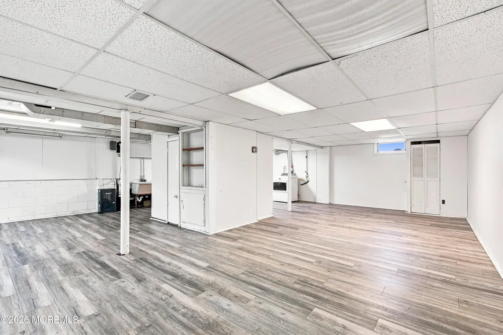 20 Stempler Court Holmdel, NJ 07733