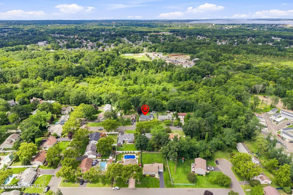 20 Stempler Court Holmdel, NJ 07733