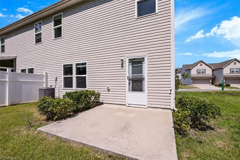2250 Owls Nest Trail McLeansville, NC 27301
