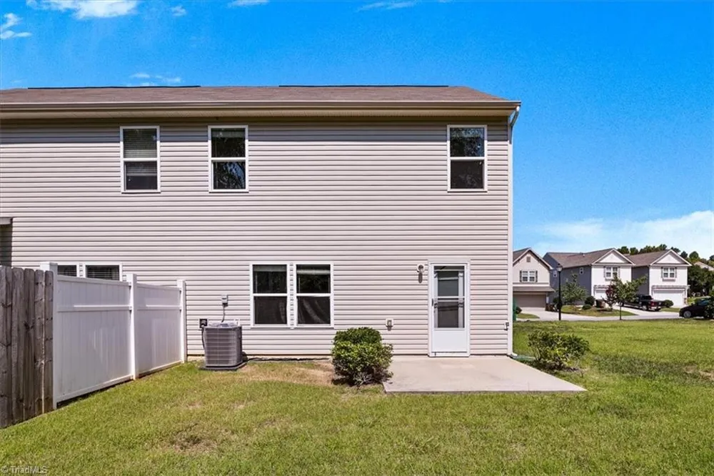 2250 Owls Nest Trail McLeansville, NC 27301