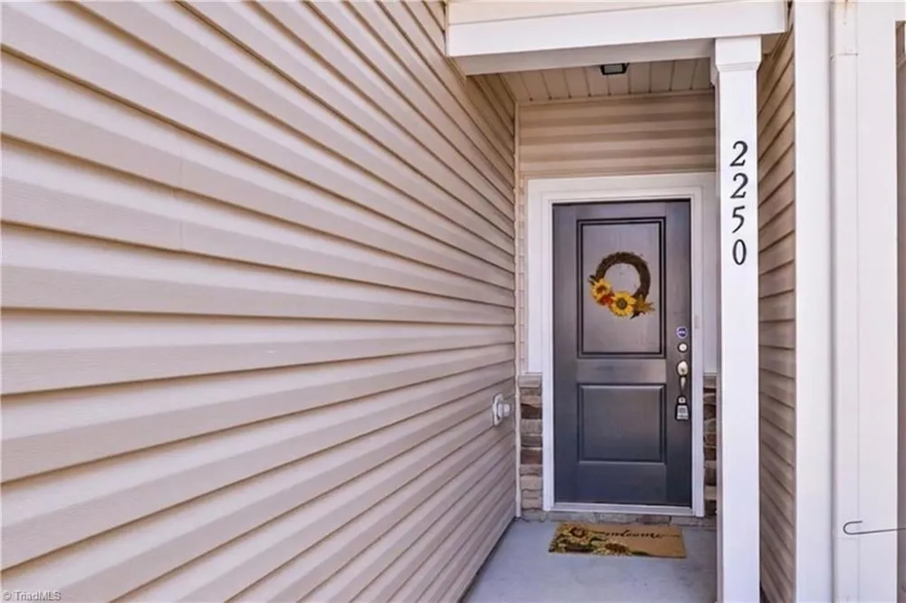 2250 Owls Nest Trail McLeansville, NC 27301