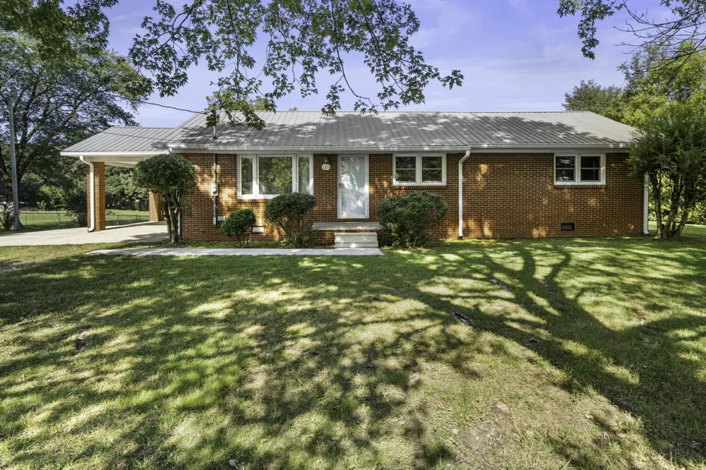 125 Spring Creek Rd Estill Springs, TN 37330