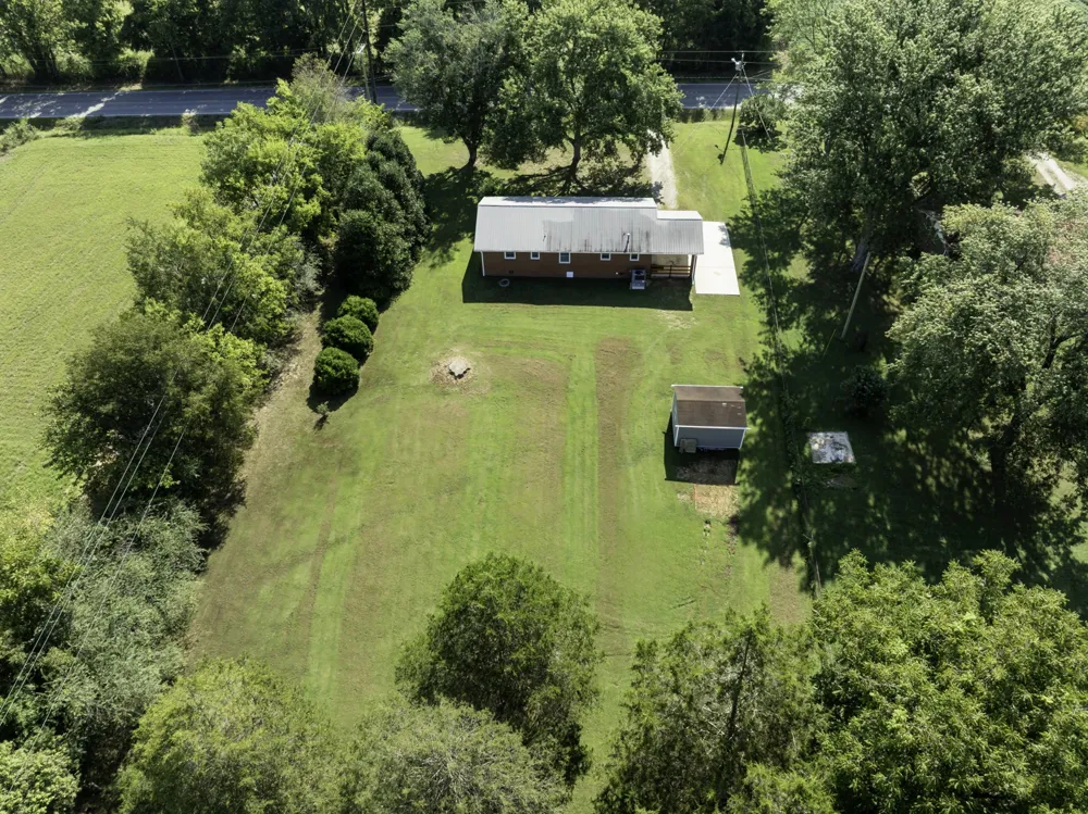 125 Spring Creek Rd Estill Springs, TN 37330