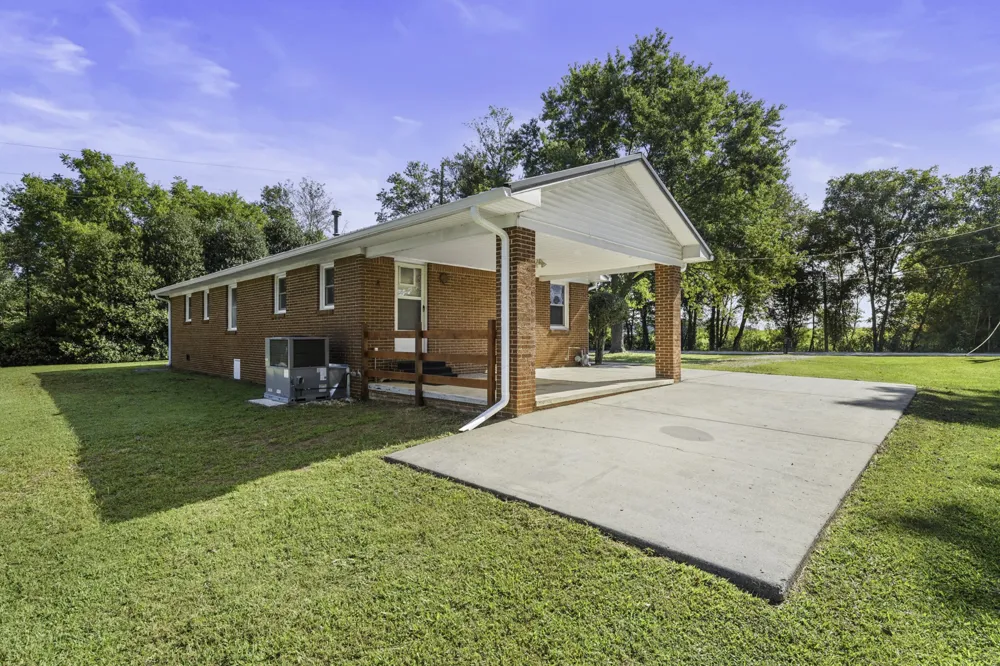 125 Spring Creek Rd Estill Springs, TN 37330