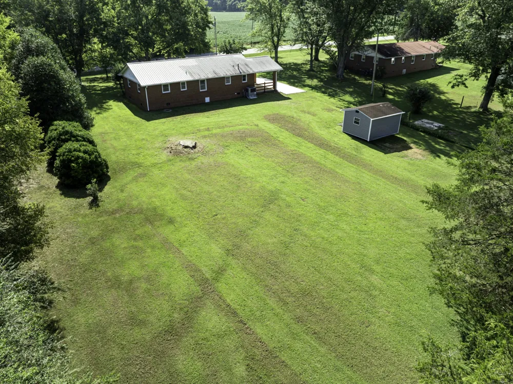 125 Spring Creek Rd Estill Springs, TN 37330