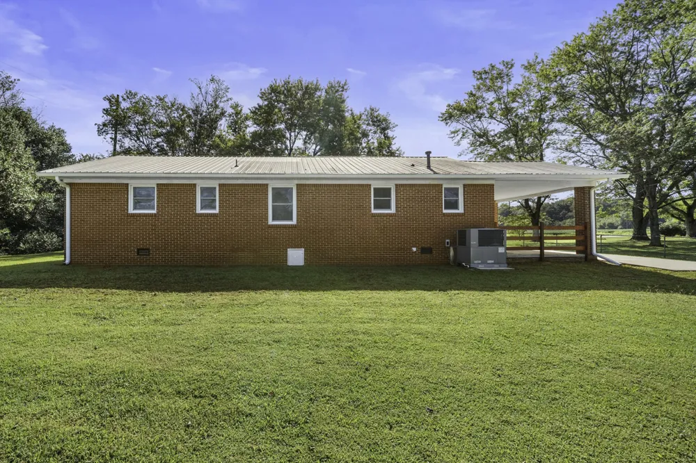 125 Spring Creek Rd Estill Springs, TN 37330