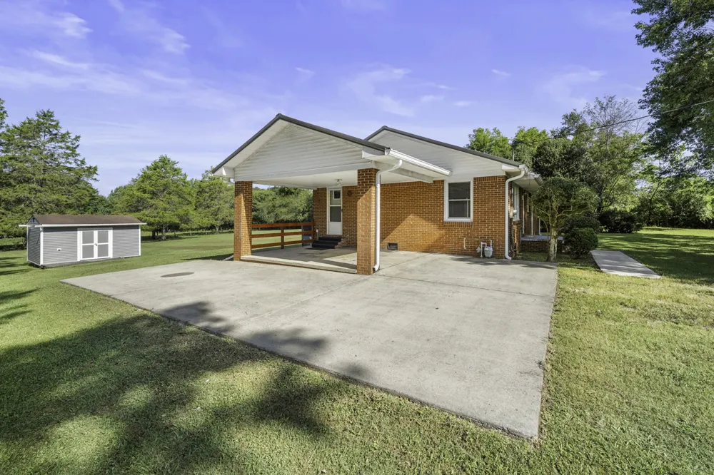 125 Spring Creek Rd Estill Springs, TN 37330