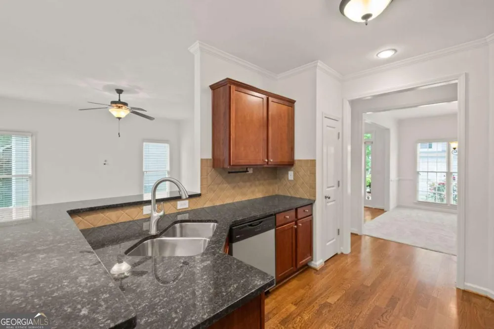 110 Valdosta AVE Canton, GA 30114