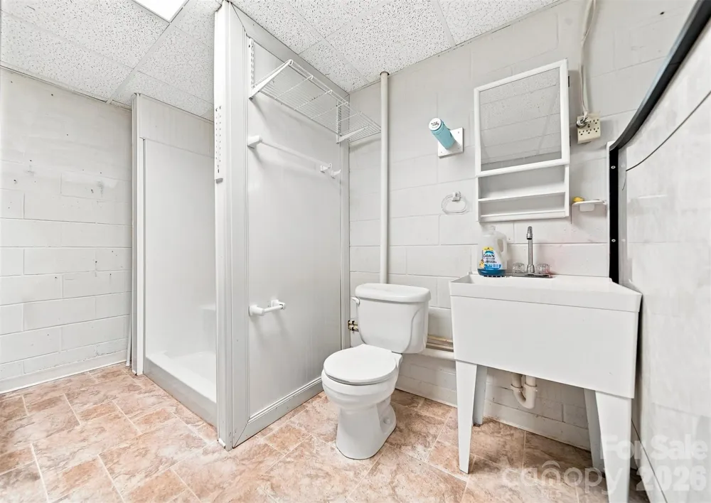 1338 Willow Creek Drive Newton, NC 28658