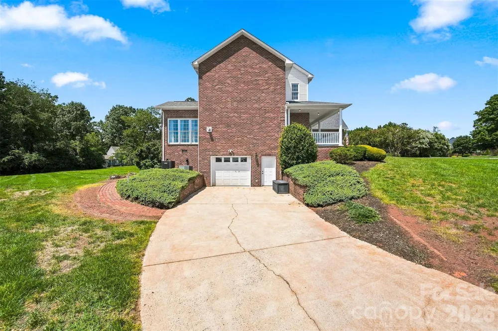 1338 Willow Creek Drive Newton, NC 28658