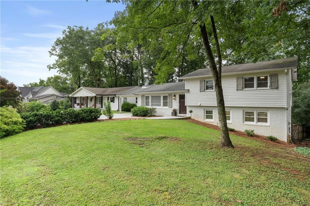 2353 Cortez Way NE Brookhaven, GA 30319